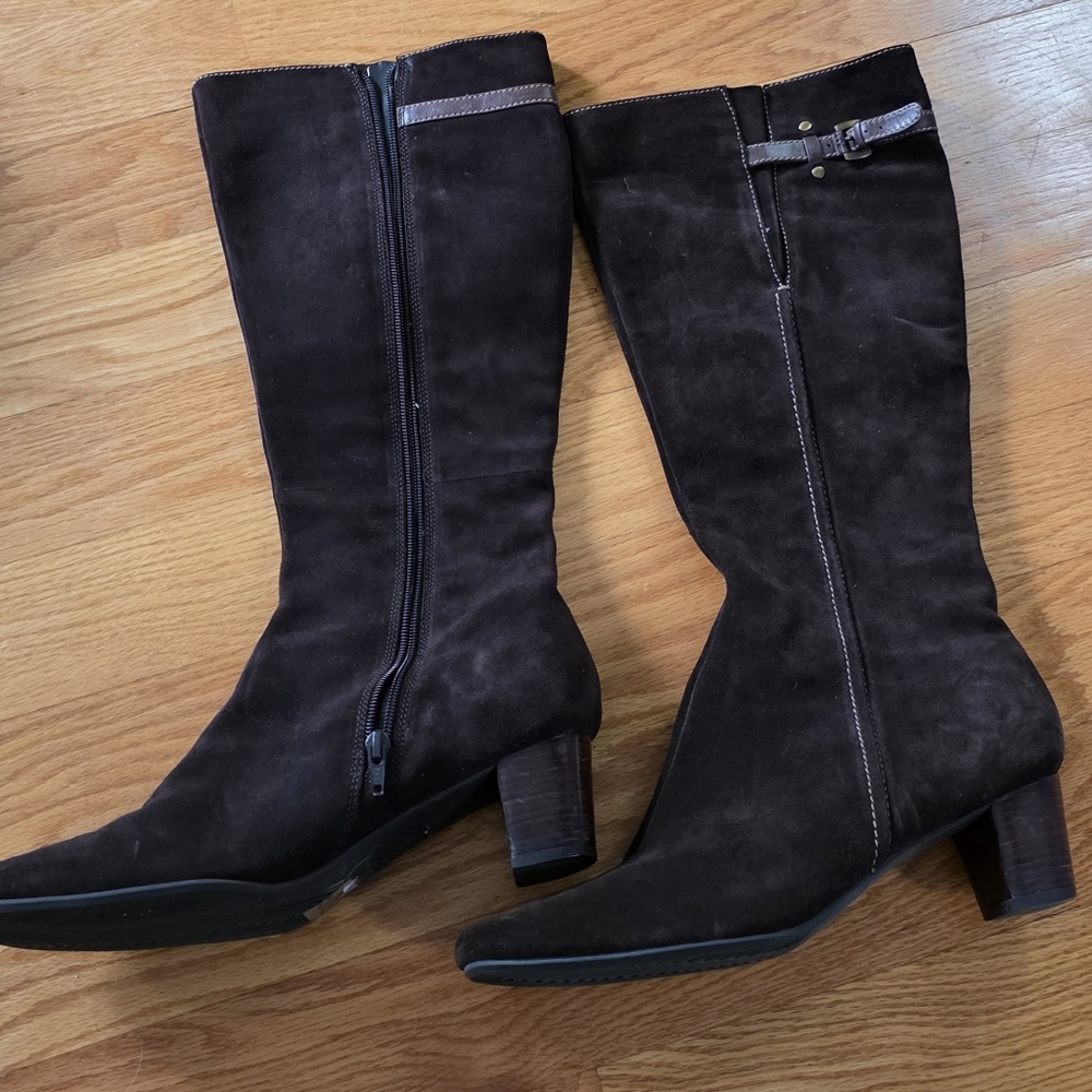 women's Ecco heeled knee-high boots in dark brown suede Size 11